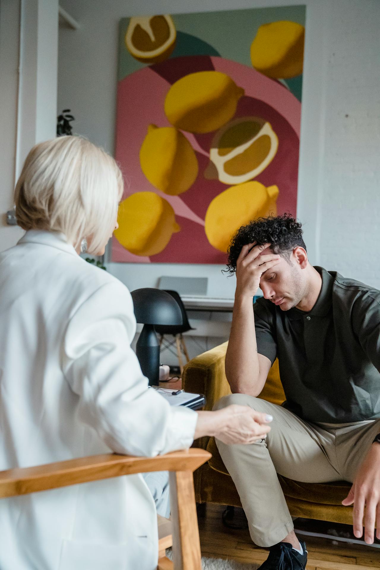 Calm Your Nerves: Using Pauses to Manage Interview Anxiety